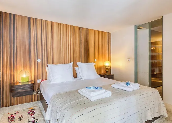 Loft D'exception Avec Verrieres Proche Marais Apartment *