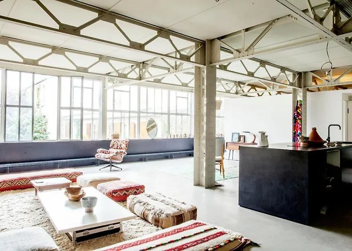 Loft D'exception Avec Verrieres Proche Marais Apartment *